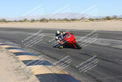 media/Dec-01-2025-Moto Forza (Mon) [[2daa91e15f]]/2-Intermediate Group/Session 4 (Turn 10 Inside)/